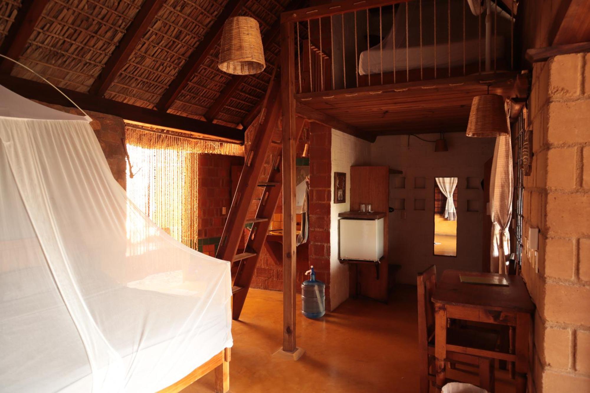 La Loma Linda, Bungalows, Yoga And Feldenkrais, Starlink Internet Hotel 2*